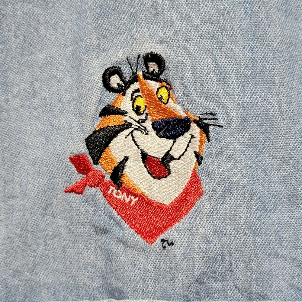 Rare Vintage Ouray Sports Denim Shirt Tony the Tiger Embroidered Long Sleeve XL - Picture 2 of 8